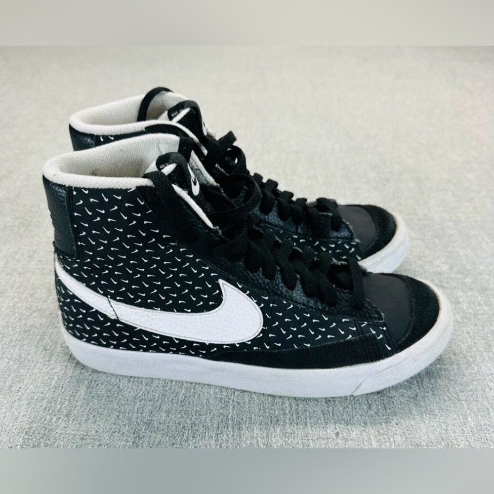 Nike Blazer Mid ‘77 Swoosh Polka Dot Black White Sneakers Shoes-Women’s 5.5
